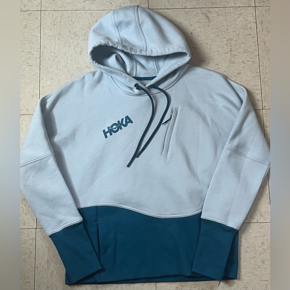 Hoka One One Women’s hoodie